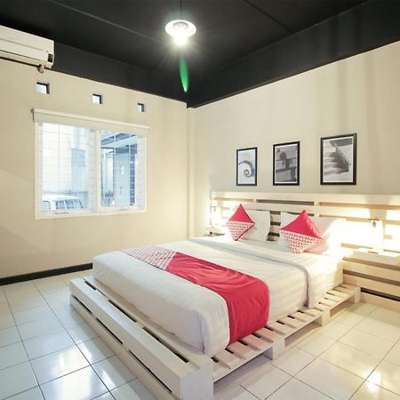 Oyo 260 Home 33 Bandung Exteriör bild