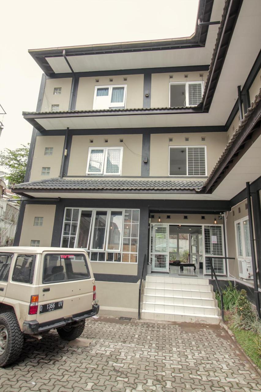 Oyo 260 Home 33 Bandung Exteriör bild