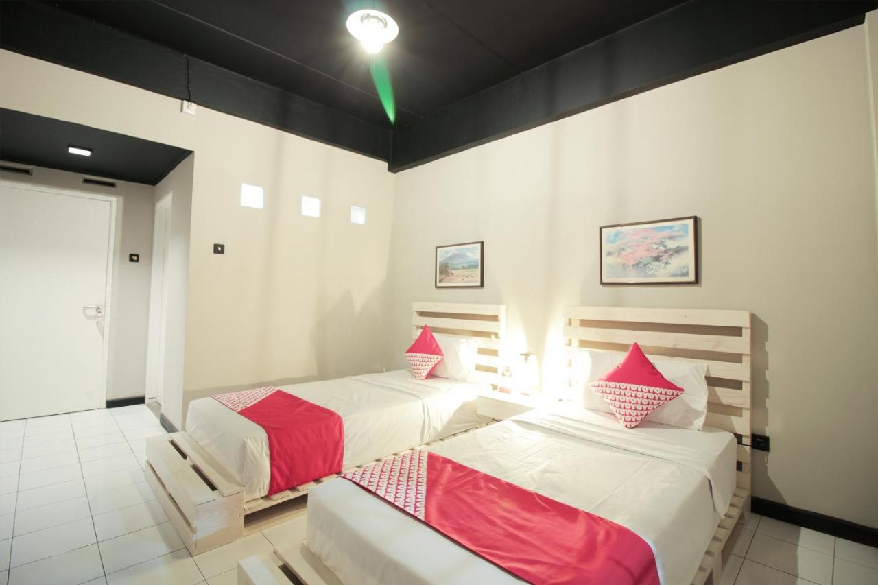 Oyo 260 Home 33 Bandung Exteriör bild