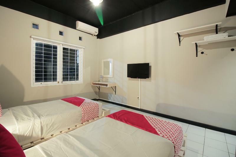 Oyo 260 Home 33 Bandung Exteriör bild